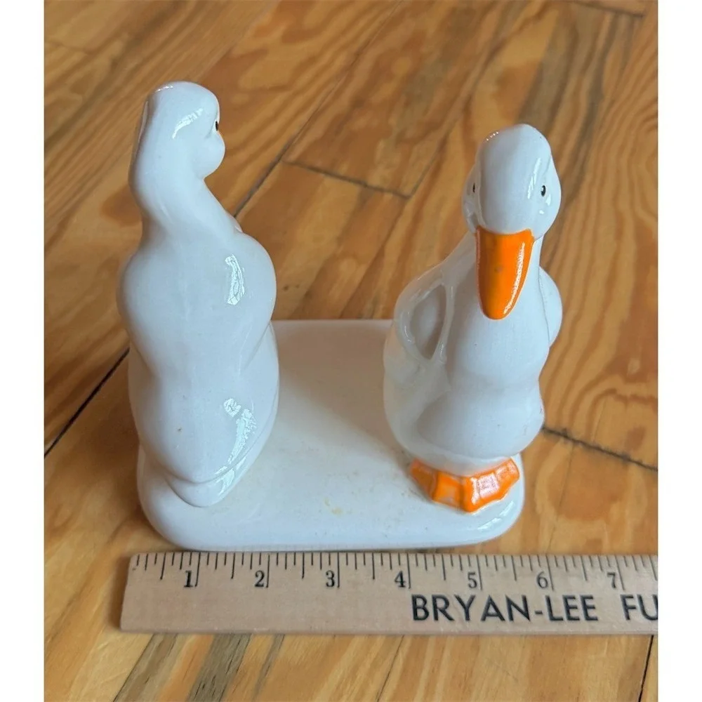 Unbranded Duck Napkin Holder White Ducks Orange Beaks & Feet Farmhouse